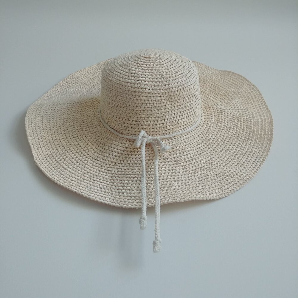 Woven neutral cream tan summer sun hat with wide brim